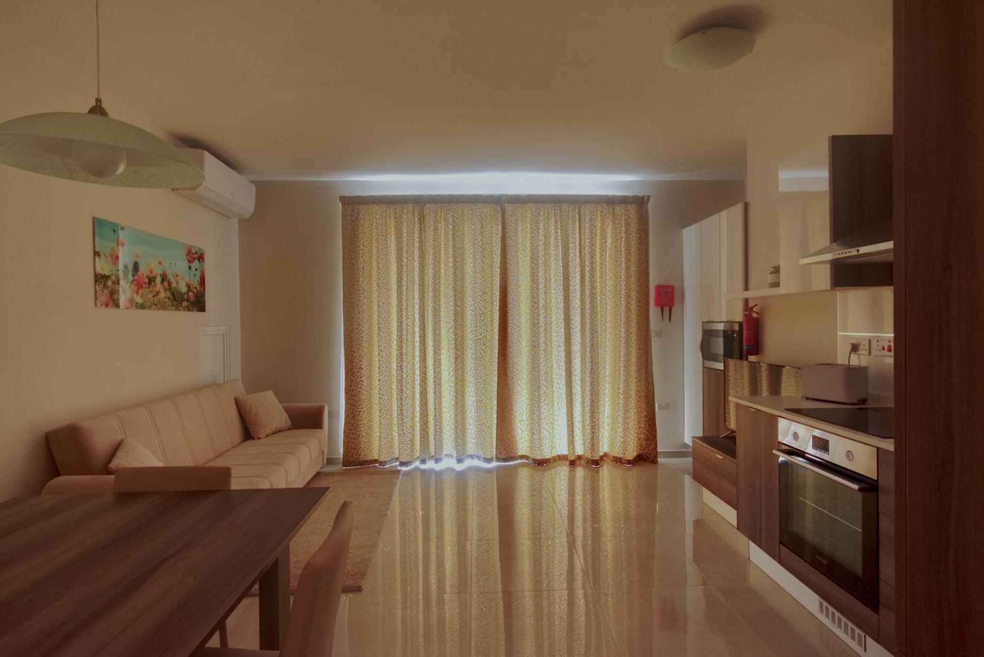 Marbella - Seafront - Wifi Marsaskala